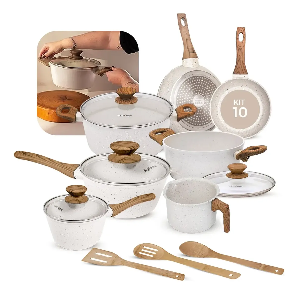 Kit de panelas antiaderente cerâmica na cor off-white com cabos de madeira, incluindo frigideiras, caçarolas com tampa de vidro, jarra e utensílios de bambu
